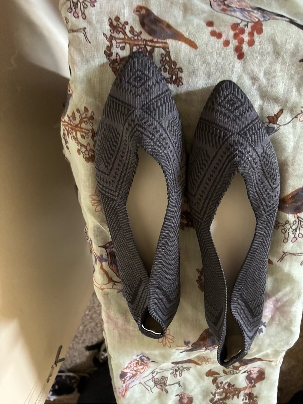 Women's Pointed Toe Knit Flats in Dark Gray